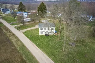 1435 Luby Ln, Zanesville, OH 43701 - Photo 2