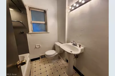 721 Frank Boulevard, Akron, OH 44320 - Photo 18