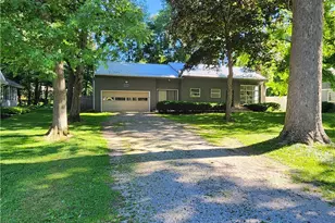 721 Frank Blvd, Akron, OH 44320 - Photo 2
