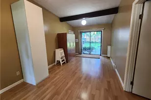 721 Frank Blvd, Akron, OH 44320 - Photo 6