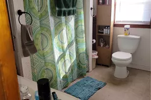 498 Walnut St, Conneaut, OH 44030 - Photo 2