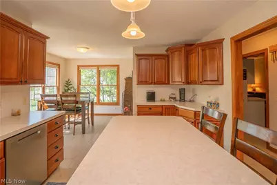 1204 Stone Crossing Street NE, Canton, OH 44721 - Photo 16