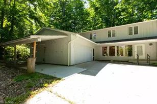 7360 Ledgewood Dr, Kirtland, OH 44094 - Photo 36