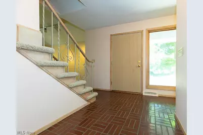 7360 Ledgewood Drive, Kirtland, OH 44094 - Photo 6