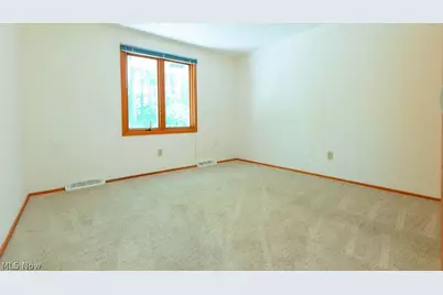 7360 Ledgewood Drive, Kirtland, OH 44094 - Photo 26