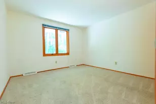 7360 Ledgewood Dr, Kirtland, OH 44094 - Photo 26