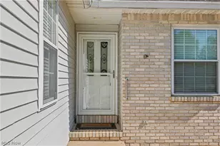 910 Greenfield Dr, Mansfield, OH 44904 - Photo 2