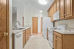 910 Greenfield Dr, Mansfield, OH 44904 - Photo 4