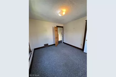 565 Brown Street, Akron, OH 44311 - Photo 16