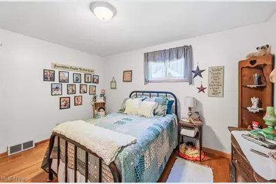 6127 Columbus Road NE, Louisville, OH 44641 - Photo 24