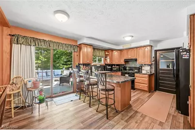 6127 Columbus Road NE, Louisville, OH 44641 - Photo 8