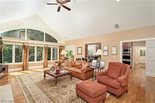 379 Greensfield Ln, Copley, OH 44321 - Photo 10