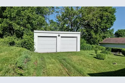 2123 Clearview Avenue NW, Canton, OH 44708 - Photo 20