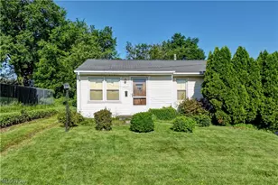 2123 Clearview Ave NW, Canton, OH 44708 - Photo 2