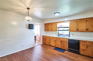 636 Franklin Ave, Cuyahoga Falls, OH 44221 - Photo 8