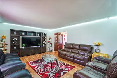 636 Franklin Avenue, Cuyahoga Falls, OH 44221 - Photo 4