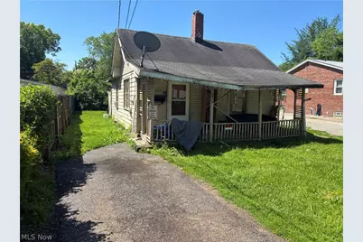 2512 42nd Street NW, Canton, OH 44709 - Photo 2