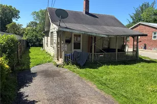 2512 42nd St NW, Canton, OH 44709 - Photo 2