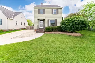 3136 W 138th St, Loveland, OH 44111 - Photo 1