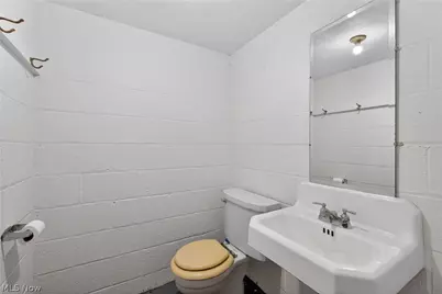 23900 Stanford Road, Huber Heights, OH 44122 - Photo 32