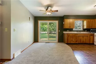 7505 Ivydale Ave NW, North Canton, OH 44720 - Photo 12