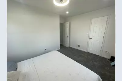 7915 Snow Road, Parma, OH 44129 - Photo 16