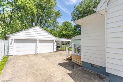 3154 Northwest Boulevard NW, Warren, OH 44485 - Photo 4