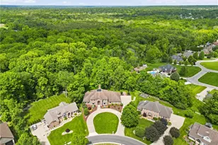 1337 Meadowood Cir, Poland, OH 44514 - Photo 4