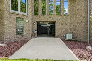 1337 Meadowood Cir, Poland, OH 44514 - Photo 44