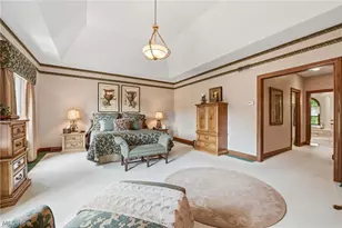 1337 Meadowood Cir, Poland, OH 44514 - Photo 18