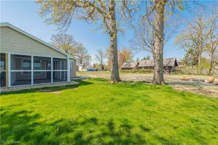 3842 Edgewater Dr, Vermilion, OH 44089 - Photo 40