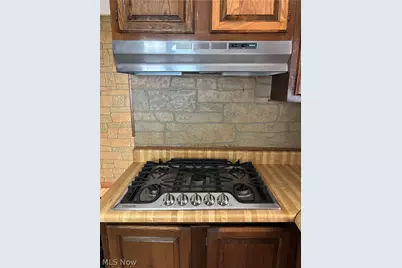 732 Tallmadge Road, Cuyahoga Falls, OH 44221 - Photo 24