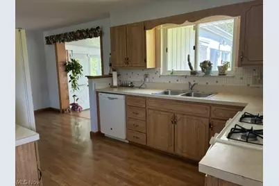 216 Lane Street, Weirton, WV 26062 - Photo 8