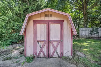 8560 Glennridge Avenue NW, Clinton, OH 44216 - Photo 40