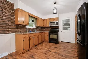 7840 Sumner Rd, Thompson, OH 44086 - Photo 12