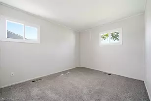 4316 Charleston Ave, Lorain, OH 44055 - Photo 12