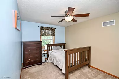 1295 Cheverton Avenue, Louisville, OH 44641 - Photo 34