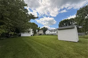 552 Gray St, Zanesville, OH 43701 - Photo 16