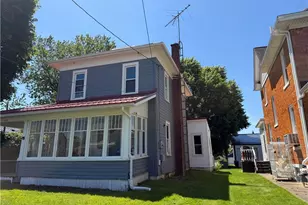 506 E Gorgas St, Louisville, OH 44643 - Photo 2
