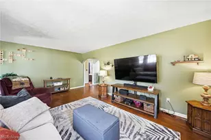 172 Brandtson Ave, Elyria, OH 44035 - Photo 8