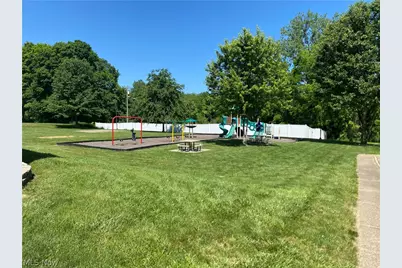 150 Rolling Acres Circle W, Massillon, OH 44647 - Photo 34