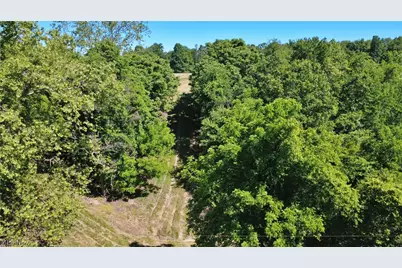 5759 College Hill Road, Cambridge, OH 43725 - Photo 12