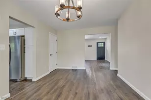 2429 Thurmont Rd, Akron, OH 44313 - Photo 12