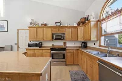 3859 Mayfair Lane, Cambridge, OH 43725 - Photo 6