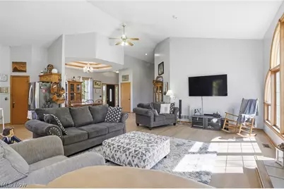 3859 Mayfair Lane, Cambridge, OH 43725 - Photo 8