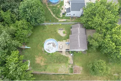 11032 Titus Avenue NW, Uniontown, OH 44685 - Photo 4