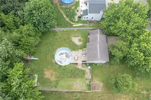 11032 Titus Ave NW, Uniontown, OH 44685 - Photo 4