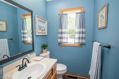 11032 Titus Avenue NW, Uniontown, OH 44685 - Photo 16