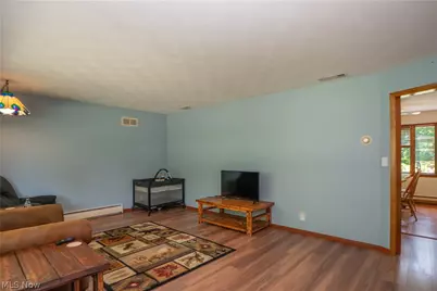 10340 Persimmon Street NW, Canal Fulton, OH 44614 - Photo 4