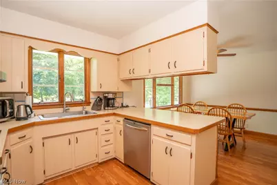 10340 Persimmon Street NW, Canal Fulton, OH 44614 - Photo 12